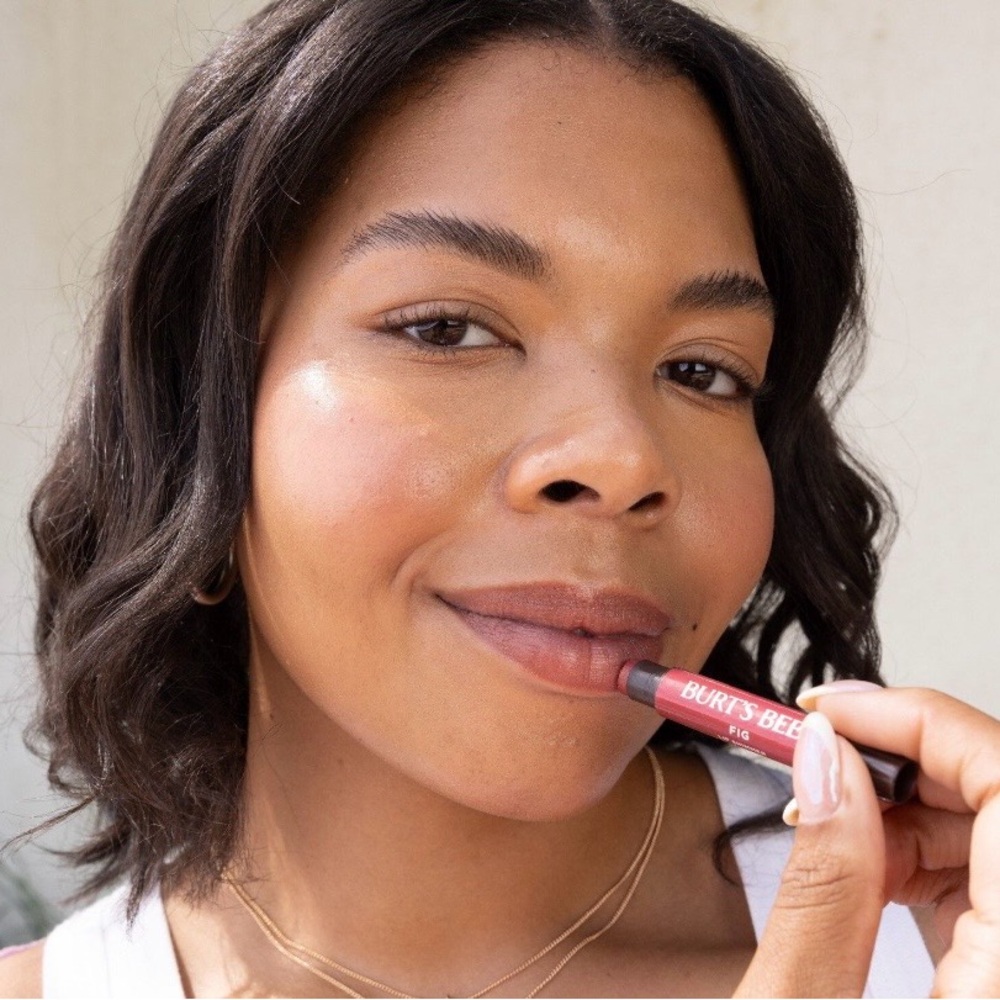 Burt's Bees Lip Shimmer Trio | Clean Ingredients Give You a Fresh Look - Picture 10 of 11